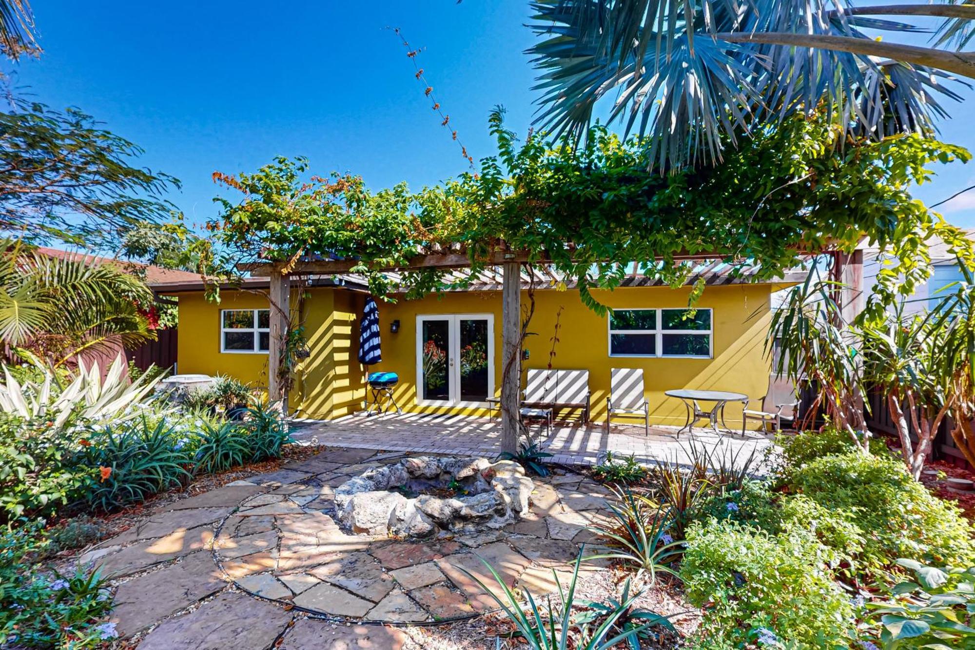 Breezy Ocean Escape Villa Lake Worth Beach Bagian luar foto